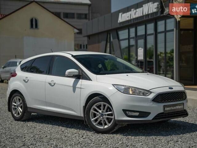 Белый Форд Фокус, объемом двигателя 1 л и пробегом 191 тыс. км за 8700 $, фото 10 на Automoto.ua
