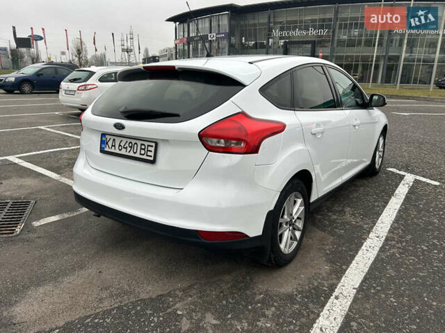 Білий Форд Фокус, об'ємом двигуна 1 л та пробігом 228 тис. км за 6800 $, фото 3 на Automoto.ua