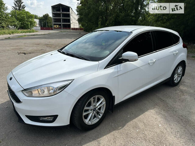 Білий Форд Фокус, об'ємом двигуна 1 л та пробігом 78 тис. км за 8950 $, фото 6 на Automoto.ua