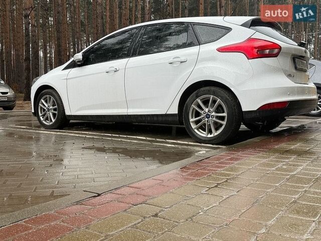 Белый Форд Фокус, объемом двигателя 1 л и пробегом 105 тыс. км за 8500 $, фото 2 на Automoto.ua