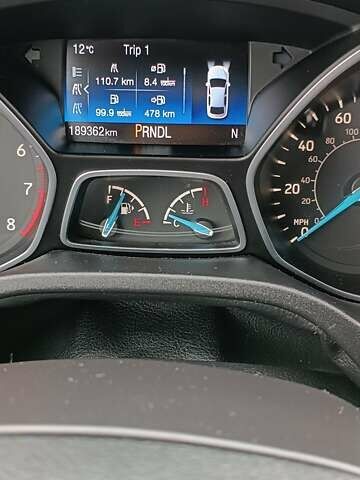 Білий Форд Фокус, об'ємом двигуна 2 л та пробігом 189 тис. км за 8600 $, фото 3 на Automoto.ua