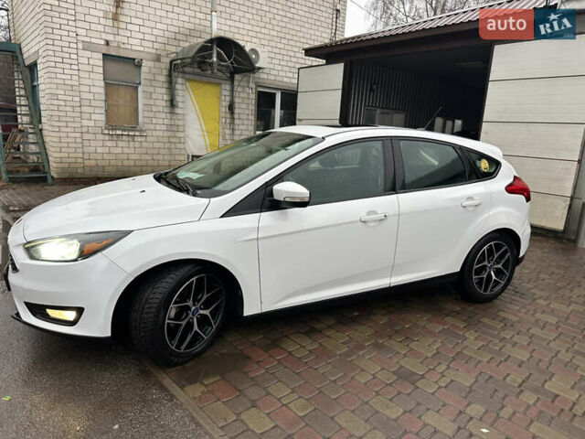 Білий Форд Фокус, об'ємом двигуна 2 л та пробігом 154 тис. км за 8700 $, фото 25 на Automoto.ua