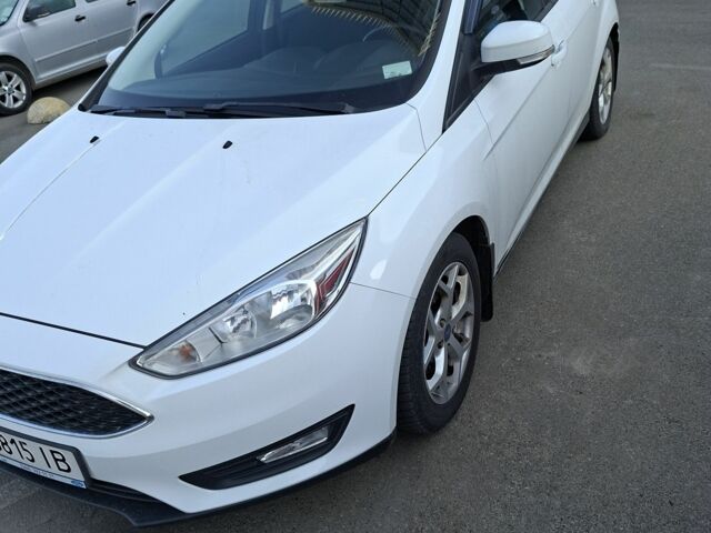 Белый Форд Фокус, объемом двигателя 1 л и пробегом 108 тыс. км за 9200 $, фото 23 на Automoto.ua