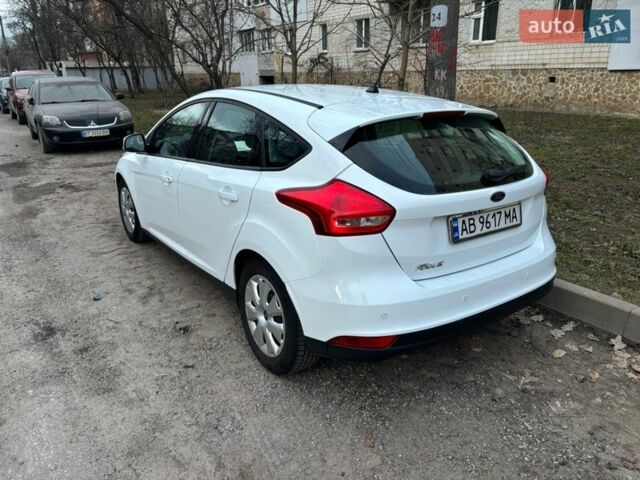 Белый Форд Фокус, объемом двигателя 1.5 л и пробегом 154 тыс. км за 9750 $, фото 5 на Automoto.ua