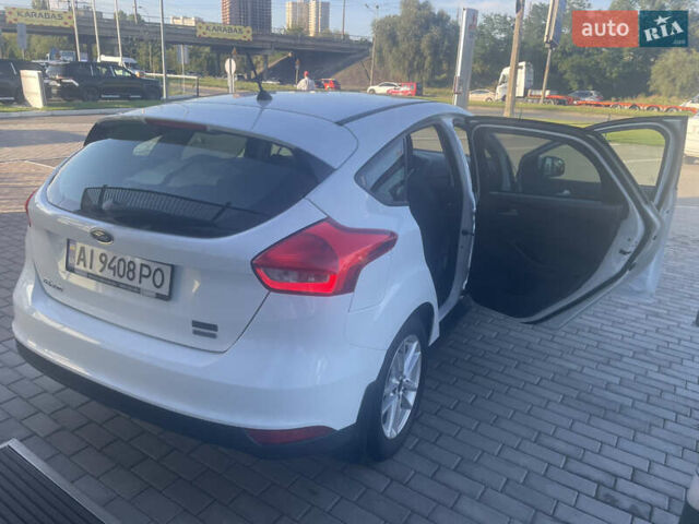 Белый Форд Фокус, объемом двигателя 1 л и пробегом 92 тыс. км за 11000 $, фото 18 на Automoto.ua