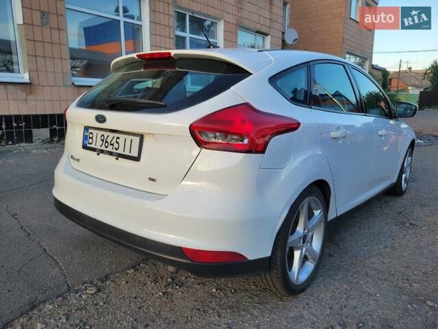 Белый Форд Фокус, объемом двигателя 2 л и пробегом 130 тыс. км за 8500 $, фото 2 на Automoto.ua