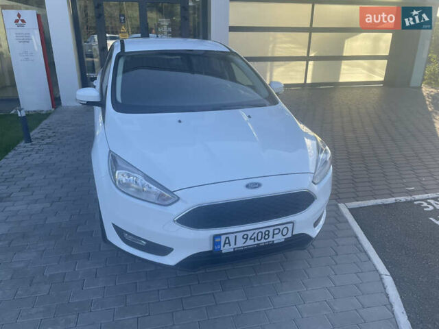 Белый Форд Фокус, объемом двигателя 1 л и пробегом 92 тыс. км за 11000 $, фото 6 на Automoto.ua