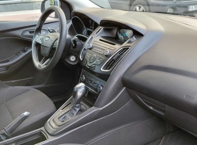 Белый Форд Фокус, объемом двигателя 1.5 л и пробегом 167 тыс. км за 7600 $, фото 15 на Automoto.ua