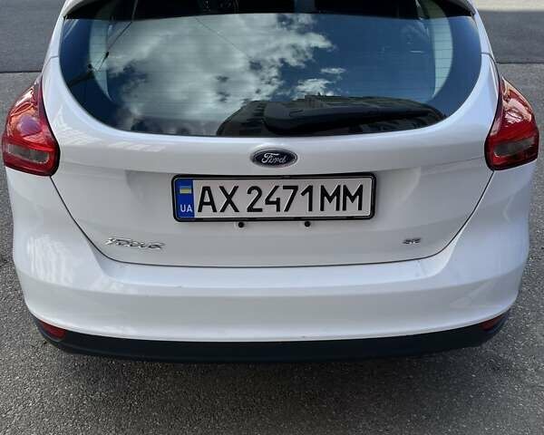 Белый Форд Фокус, объемом двигателя 2 л и пробегом 75 тыс. км за 10500 $, фото 4 на Automoto.ua