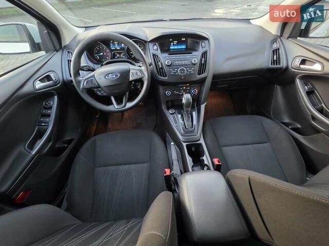 Белый Форд Фокус, объемом двигателя 2 л и пробегом 149 тыс. км за 7650 $, фото 38 на Automoto.ua