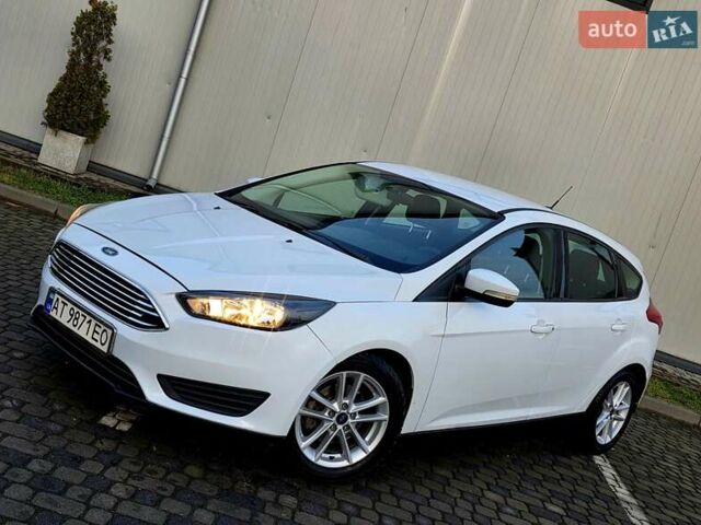 Белый Форд Фокус, объемом двигателя 2 л и пробегом 149 тыс. км за 7650 $, фото 2 на Automoto.ua