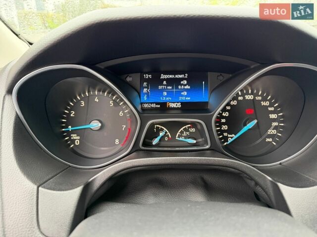 Білий Форд Фокус, об'ємом двигуна 1 л та пробігом 95 тис. км за 9500 $, фото 21 на Automoto.ua