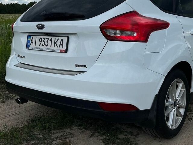 Білий Форд Фокус, об'ємом двигуна 1.6 л та пробігом 127 тис. км за 13300 $, фото 16 на Automoto.ua