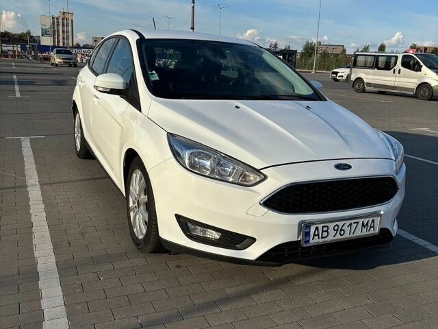 Білий Форд Фокус, об'ємом двигуна 1.5 л та пробігом 157 тис. км за 8800 $, фото 2 на Automoto.ua