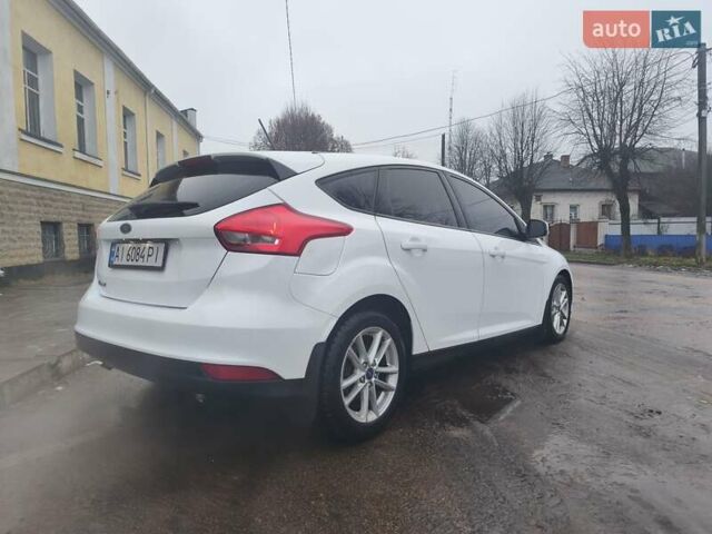 Белый Форд Фокус, объемом двигателя 1.5 л и пробегом 216 тыс. км за 9500 $, фото 3 на Automoto.ua