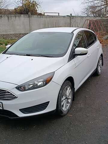 Білий Форд Фокус, об'ємом двигуна 2 л та пробігом 189 тис. км за 8600 $, фото 1 на Automoto.ua