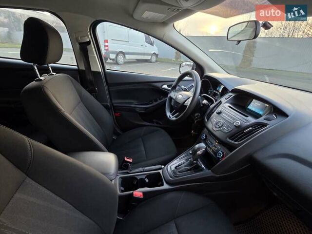 Белый Форд Фокус, объемом двигателя 2 л и пробегом 149 тыс. км за 7650 $, фото 31 на Automoto.ua