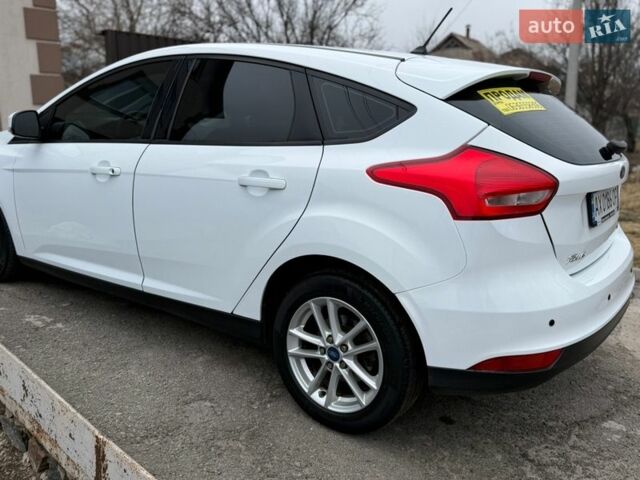Белый Форд Фокус, объемом двигателя 1 л и пробегом 212 тыс. км за 8450 $, фото 7 на Automoto.ua