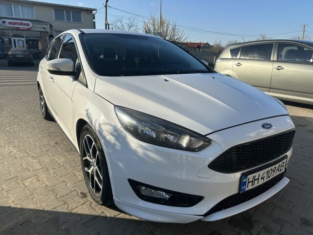 Белый Форд Фокус, объемом двигателя 2 л и пробегом 158 тыс. км за 8800 $, фото 4 на Automoto.ua