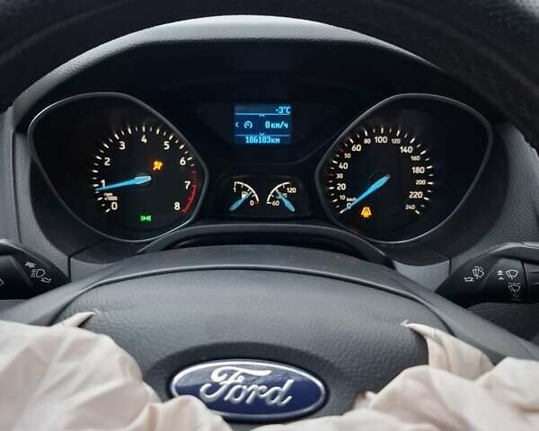 Білий Форд Фокус, об'ємом двигуна 1.6 л та пробігом 186 тис. км за 5300 $, фото 33 на Automoto.ua