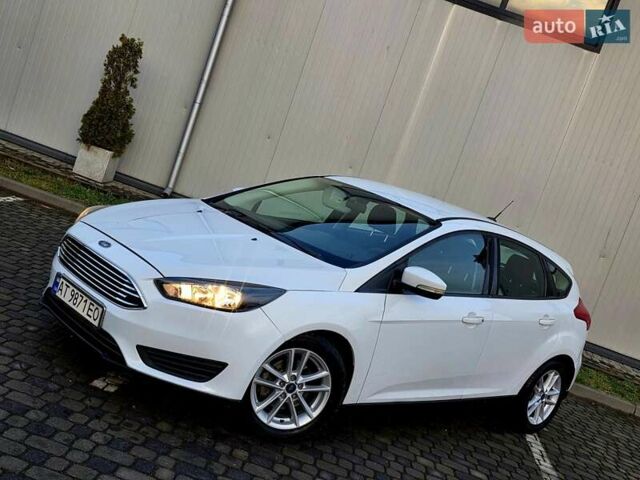 Белый Форд Фокус, объемом двигателя 2 л и пробегом 149 тыс. км за 7650 $, фото 4 на Automoto.ua