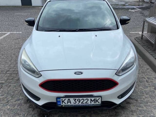 Белый Форд Фокус, объемом двигателя 2 л и пробегом 182 тыс. км за 8200 $, фото 2 на Automoto.ua
