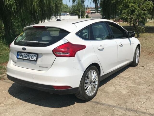 Белый Форд Фокус, объемом двигателя 2 л и пробегом 175 тыс. км за 9900 $, фото 5 на Automoto.ua