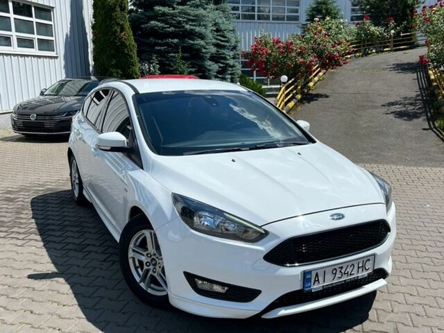 Білий Форд Фокус, об'ємом двигуна 1.5 л та пробігом 180 тис. км за 10800 $, фото 6 на Automoto.ua