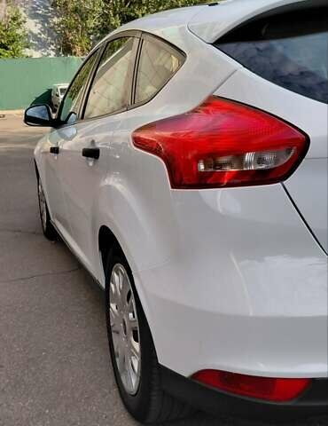 Белый Форд Фокус, объемом двигателя 1.5 л и пробегом 178 тыс. км за 7600 $, фото 9 на Automoto.ua