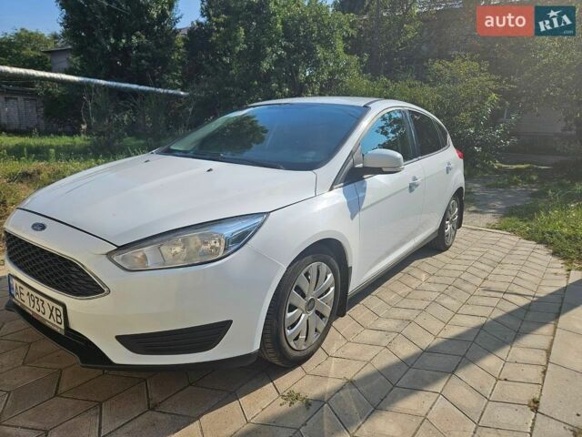 Білий Форд Фокус, об'ємом двигуна 1 л та пробігом 123 тис. км за 7500 $, фото 24 на Automoto.ua