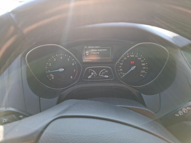 Белый Форд Фокус, объемом двигателя 1 л и пробегом 108 тыс. км за 9200 $, фото 6 на Automoto.ua