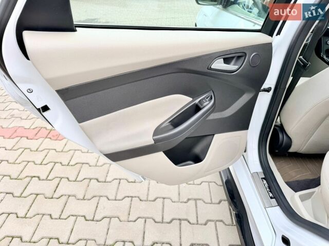 Белый Форд Фокус, объемом двигателя 0 л и пробегом 57 тыс. км за 10700 $, фото 22 на Automoto.ua