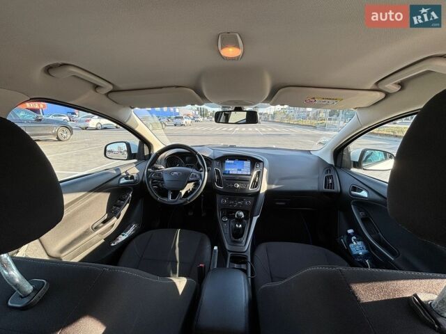 Білий Форд Фокус, об'ємом двигуна 1.5 л та пробігом 157 тис. км за 8800 $, фото 20 на Automoto.ua