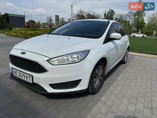Белый Форд Фокус, объемом двигателя 1.6 л и пробегом 162 тыс. км за 8750 $, фото 8 на Automoto.ua