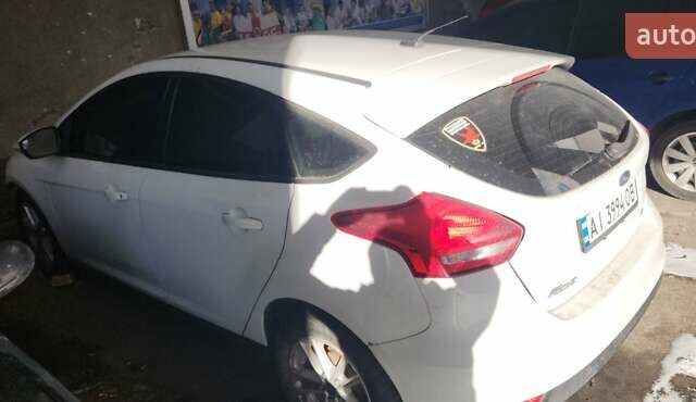 Білий Форд Фокус, об'ємом двигуна 2 л та пробігом 200 тис. км за 3600 $, фото 6 на Automoto.ua