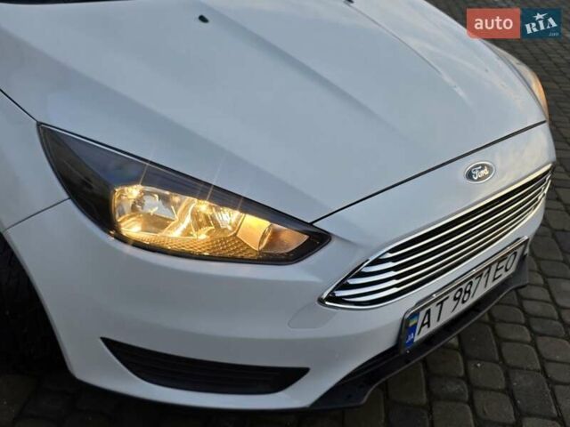 Белый Форд Фокус, объемом двигателя 2 л и пробегом 149 тыс. км за 7650 $, фото 29 на Automoto.ua