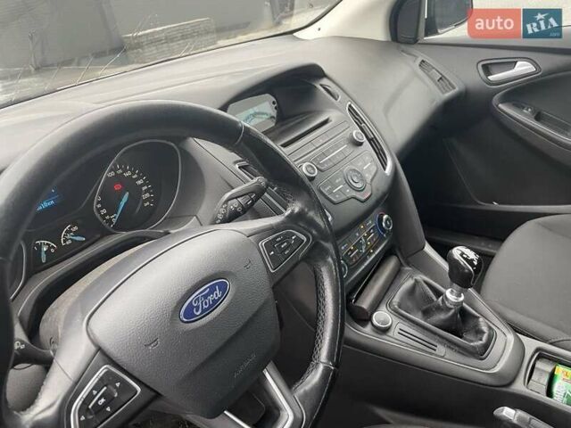 Білий Форд Фокус, об'ємом двигуна 1.5 л та пробігом 168 тис. км за 8800 $, фото 10 на Automoto.ua