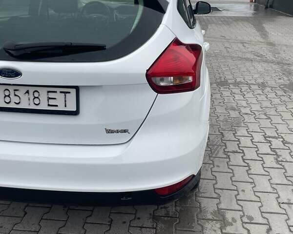 Білий Форд Фокус, об'ємом двигуна 1.5 л та пробігом 168 тис. км за 8800 $, фото 5 на Automoto.ua