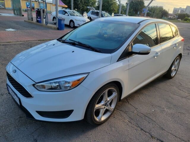 Белый Форд Фокус, объемом двигателя 2 л и пробегом 130 тыс. км за 8200 $, фото 1 на Automoto.ua
