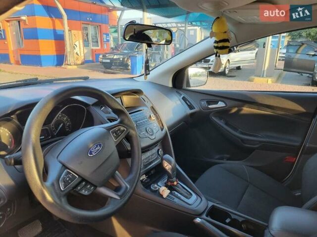 Белый Форд Фокус, объемом двигателя 2 л и пробегом 130 тыс. км за 8500 $, фото 4 на Automoto.ua