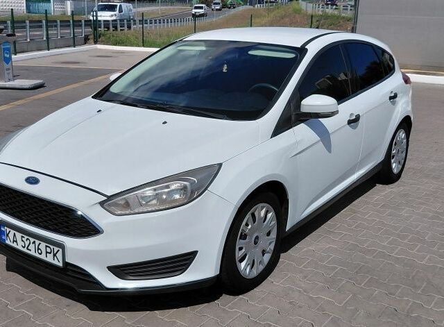 Белый Форд Фокус, объемом двигателя 1.5 л и пробегом 167 тыс. км за 7600 $, фото 1 на Automoto.ua