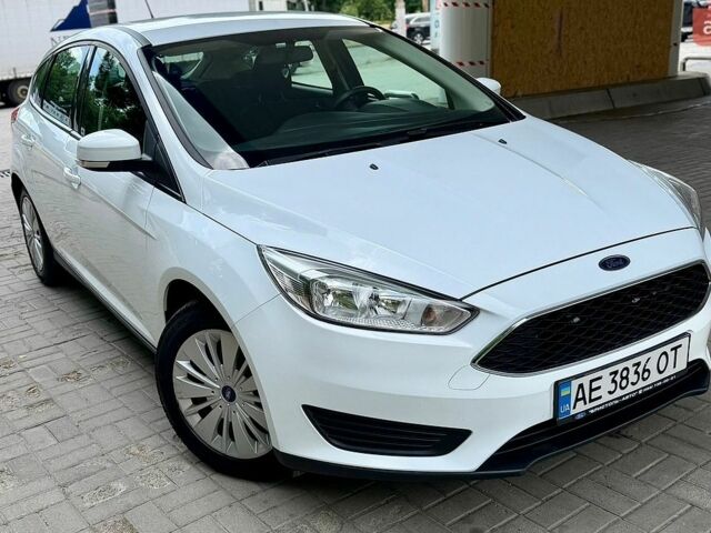 Белый Форд Фокус, объемом двигателя 1.6 л и пробегом 85 тыс. км за 8950 $, фото 7 на Automoto.ua