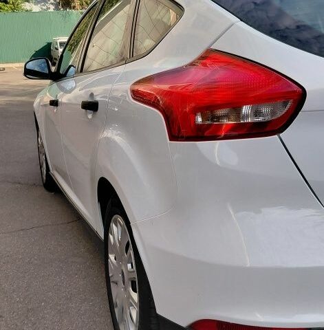 Белый Форд Фокус, объемом двигателя 1.5 л и пробегом 167 тыс. км за 7600 $, фото 12 на Automoto.ua