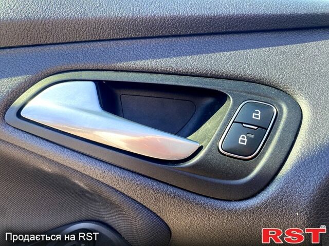 Білий Форд Фокус, об'ємом двигуна 2 л та пробігом 99 тис. км за 8500 $, фото 11 на Automoto.ua