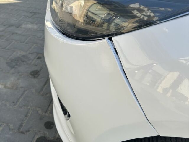 Белый Форд Фокус, объемом двигателя 2 л и пробегом 158 тыс. км за 8800 $, фото 2 на Automoto.ua