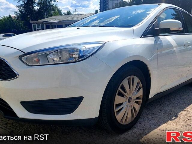 Білий Форд Фокус, об'ємом двигуна 1.6 л та пробігом 85 тис. км за 12500 $, фото 3 на Automoto.ua