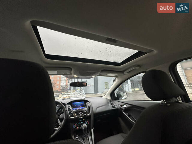 Білий Форд Фокус, об'ємом двигуна 2 л та пробігом 154 тис. км за 8700 $, фото 33 на Automoto.ua