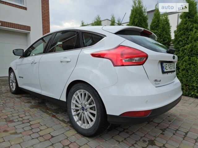 Білий Форд Фокус, об'ємом двигуна 0 л та пробігом 79 тис. км за 7200 $, фото 9 на Automoto.ua