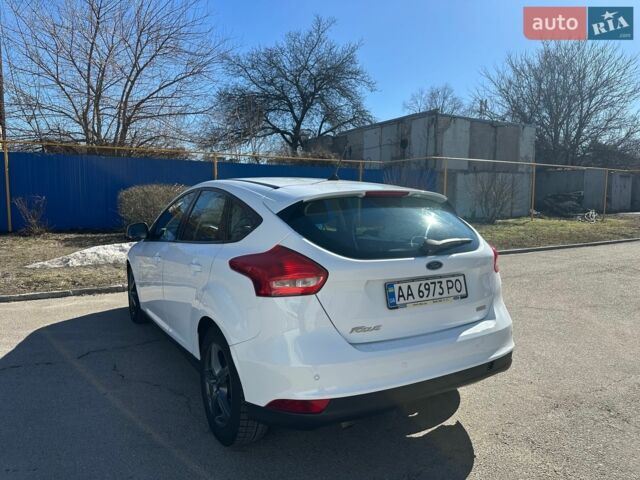Белый Форд Фокус, объемом двигателя 1 л и пробегом 93 тыс. км за 9500 $, фото 7 на Automoto.ua