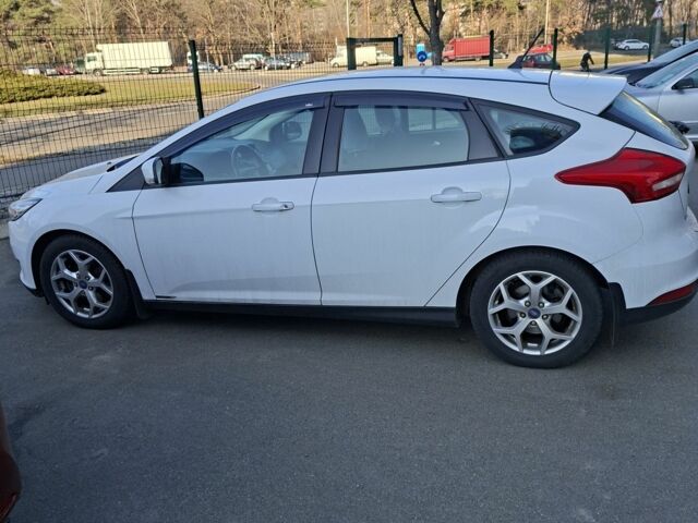 Белый Форд Фокус, объемом двигателя 1 л и пробегом 108 тыс. км за 9200 $, фото 22 на Automoto.ua